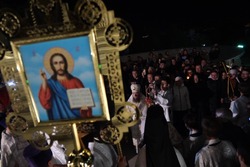 Астраханцы отмечают Светлое Христово Воскресение