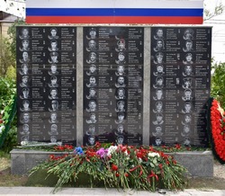 В Володарском районе открыли стелу памяти погибших в ходе СВО