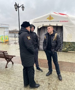 Астраханцы активно интересуются контрактной службой