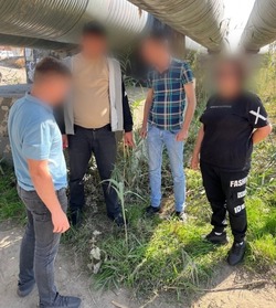 Иностранца обвиняют в незаконном сбыте наркотика в Астрахани