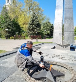 В Астраханской области подготовили Вечные огни ко Дню Победы 