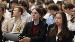 Молодые астраханцы изучают историю своей Родины на патриотическом форуме