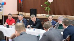 Губернатор Астраханской области встретился с инициативной группой жителей села Сеитовка