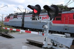 26 июня в Астрахани ограничат движение через железнодорожные переезды