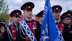 Астраханский казачий кадетский корпус получил знамя президента России