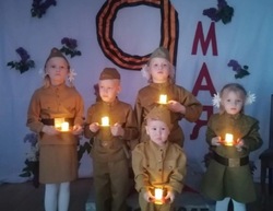 Воспитанники енотаевского приюта «Любава» участвовали в акции «Свеча памяти»
