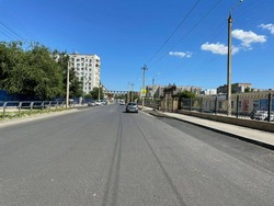 В Астрахани на улице Нововосточной завершили укладку нового асфальта