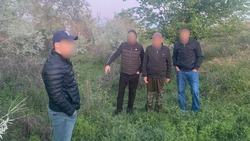 Астраханцев задержали за сбор наркосодержащих растений