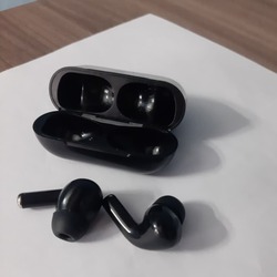 «Чёрная пятница» повысила спрос астраханцев на смартфоны и беспроводные наушники