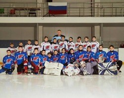 Астраханский губернатор поздравил спортсменов со Всероссийским днём хоккея