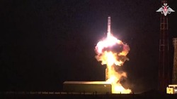 В Астраханской области испытали межконтинентальную баллистическую ракету