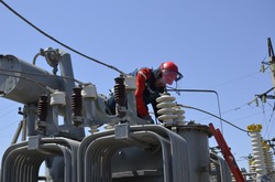 Астраханские энергетики отремонтировали 62 километра электросетей