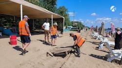 В Астрахани отремонтируют пешеходный настил после наезда самосвала