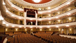 В Астраханском драмтеатре модернизируют свет и звук