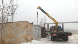 Из Ленинского района Астрахани на муниципальную базу вывезли 30 гаражей
