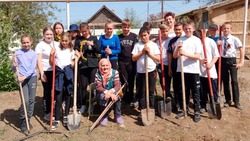 Астраханские школьники помогают ветеранам