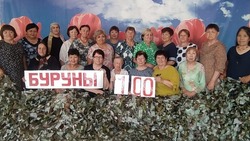 Астраханские волонтёры плетут масксети для земляков в зоне СВО