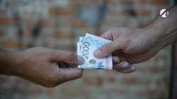 В Астраханской области мужчина попытался дать взятку на КПП