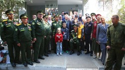 Астраханцы устроили парад у дома ветерана Великой Отечественной войны