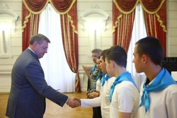 Игорь Бабушкин наградил участников «Голубого патруля»