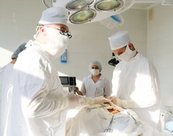 Астраханские хирурги спасли пациента от ампутации ноги