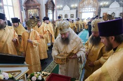 В Астраханском кремле встретили ковчег с мощами святителя Тихона