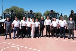 В Астраханской области четырём районам передали строительную спецтехнику