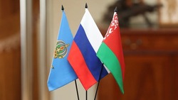 Губернатор Астраханской области встретился с Послом Республики Беларусь