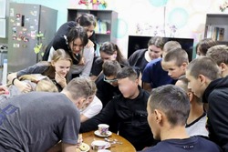 Астраханский боец СВО рассказал детям о военных буднях