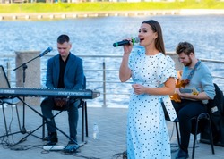 «КЛАССный джаз» покорил сердца астраханцев на Лебедином озере