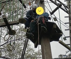 Канатный аттракцион взял в плен астраханского школьника