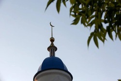 Астраханский губернатор поздравил мусульман с праздником Курбан-байрам
