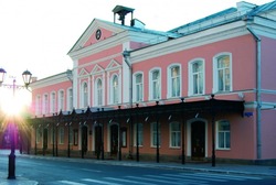Астраханский драмтеатр готовится к открытию 214-го театрального сезона