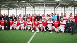 Тренер астраханского «Волгаря» сыграл в матче легенд в Москве