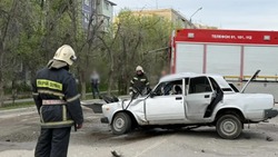 В Астрахани в аварии погиб водитель и пострадали дети