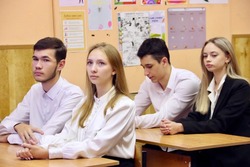 Более 11 тысяч астраханских школьников проходят итоговое собеседование по русскому языку