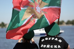 Астраханцы отмечают День пограничника