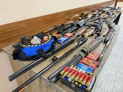 Астраханские росгвардейцы отправили на фронт 35 единиц оружия