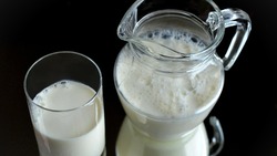 К астраханцам на стол могли попасть некачественные молоко и масло