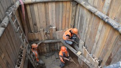В центре Астрахани заменят деревянные трубы водопровода