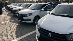 Россияне поддерживают пересадку чиновников на российские автомобили