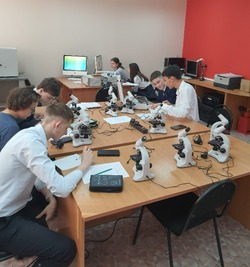 Астраханские школьники исследуют «эффект лотоса»