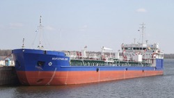 Астраханские корабелы построили танкер-химовоз