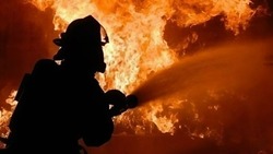 В Кировском районе Астрахани ликвидировали крупное возгорание 