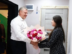 Астраханский губернатор навестил семью участника СВО