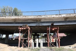 В Астрахани частично ограничат движение по мосту через Царев