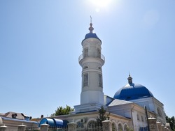 Председатель Думы Астраханской области поздравил мусульман с Ураза-байрамом
