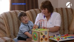В Астраханской области семьи с особенными детьми получают помощь на дому