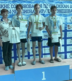 На Всероссийских соревнованиях по прыжкам в воду астраханцы завоевали девять наград