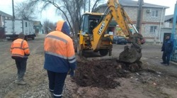 За долгие выходные в Астрахани устранили около 500 канализационных засоров